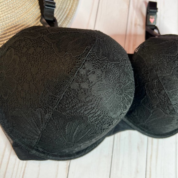 Victoria's Secret Black Push Up Bra New With Tags Size 38DDD and 36DDD - Picture 2 of 10
